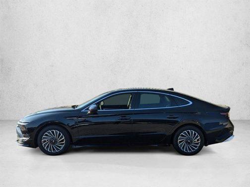 Abyss Black 2025 Hyundai SONATA Hybrid SE