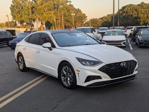 2022 Hyundai SONATA SEL