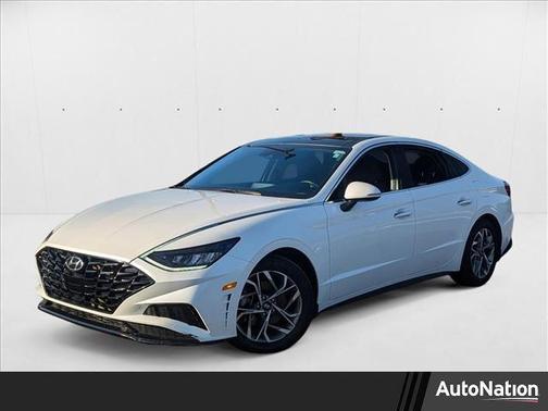 2022 Hyundai SONATA SEL