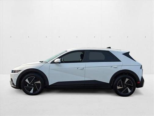 2025 Hyundai IONIQ 5 SE