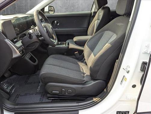 2025 Hyundai IONIQ 5 SE