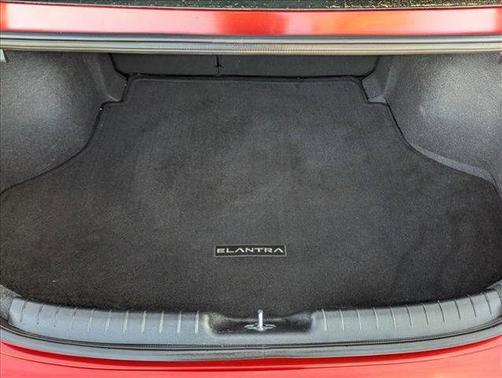 2022 Hyundai ELANTRA Limited
