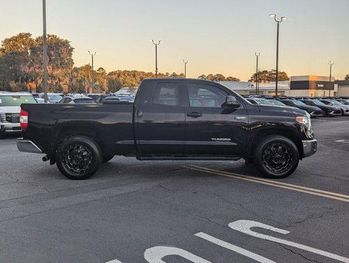 2015 Toyota Tundra SR5