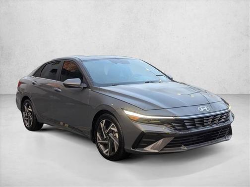 2025 Hyundai ELANTRA SEL