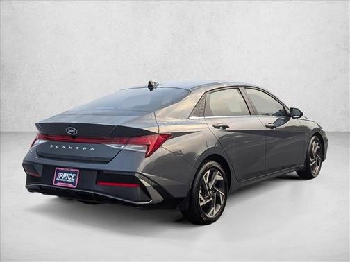 2025 Hyundai ELANTRA SEL