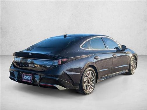 2024 Hyundai SONATA Hybrid Limited