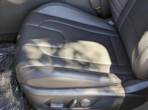 2025 Hyundai ELANTRA HEV Limited