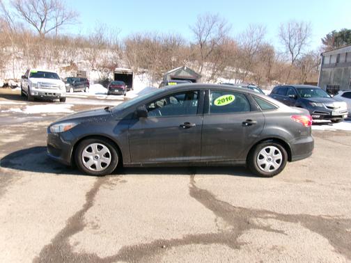 2016 Ford Focus S