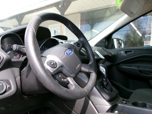 2016 Ford Escape S