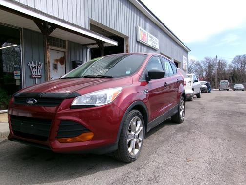 2016 Ford Escape S