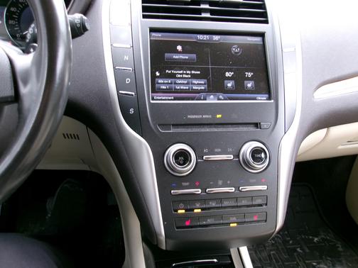 2015 Lincoln MKC Base