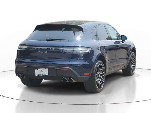 2022 Porsche Macan S