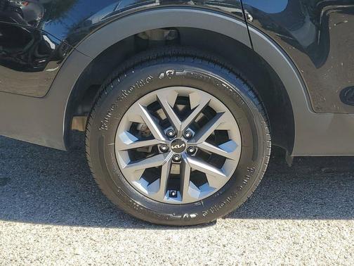 2024 Kia Telluride LX