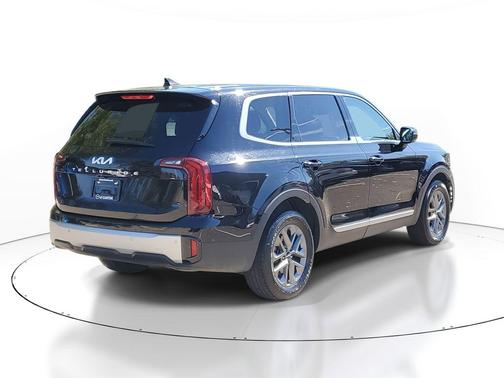 2024 Kia Telluride LX