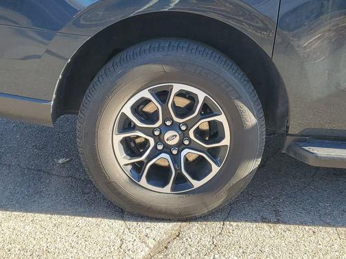 2022 Ford Expedition Max XLT