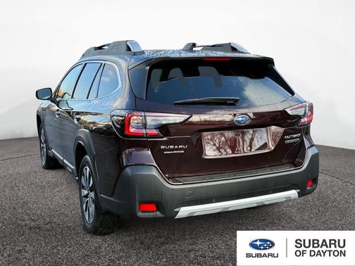 2025 Subaru Outback Touring XT