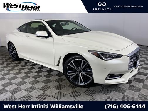 2022 INFINITI Q60 LUXE
