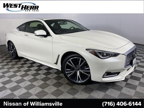 2022 INFINITI Q60 LUXE