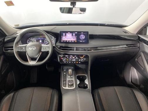 2025 INFINITI QX60 PURE