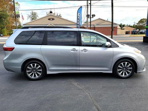 2018 Toyota Sienna Limited