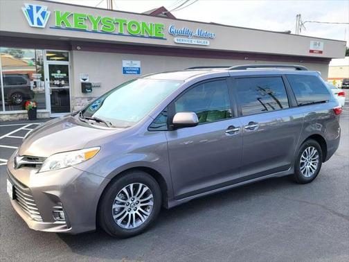 2018 Toyota Sienna XLE