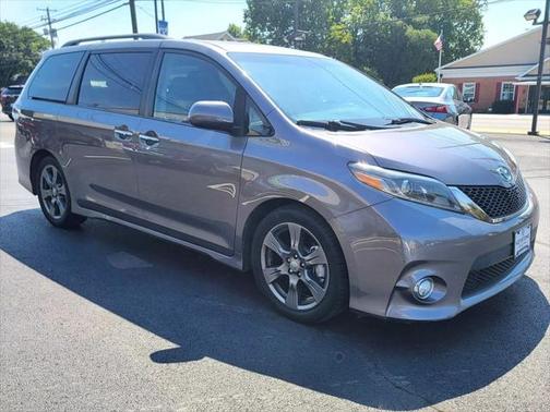 2017 Toyota Sienna SE Premium