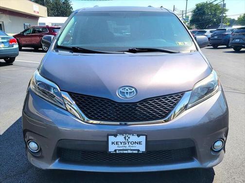 2017 Toyota Sienna SE Premium