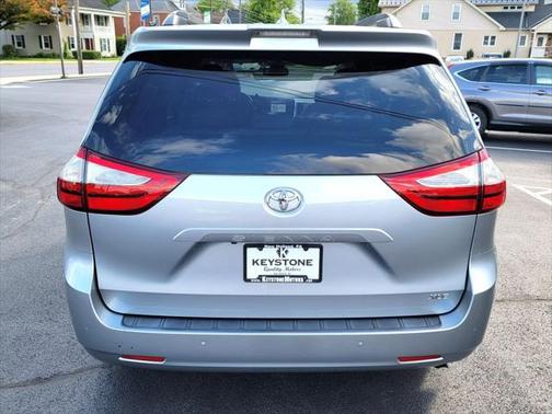 2019 Toyota Sienna XLE