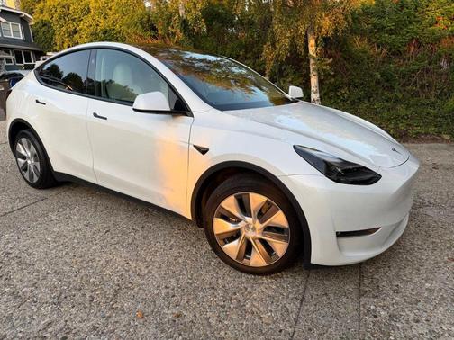 2024 Tesla Model Y Long Range Dual Motor All-Wheel Drive