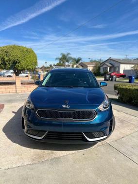 2017 Kia Niro LX