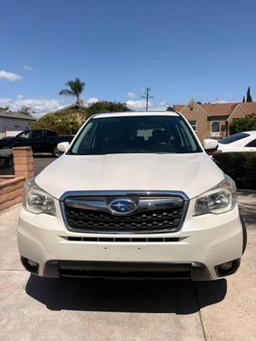 White 2015 Subaru Forester 2.5i Touring