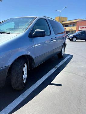 2003 Toyota Sienna CE