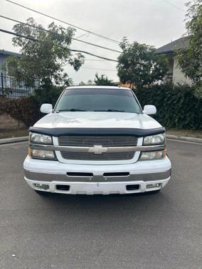 2005 Chevrolet Avalanche 1500 LS