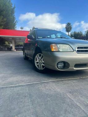 2001 Subaru Outback Base