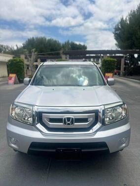 Silver 2010 Honda Pilot EX