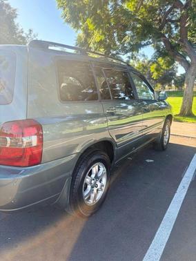 2006 Toyota Highlander Base