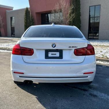 2017 BMW 330 i