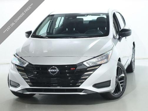 2023 Nissan Versa 1.6 SR