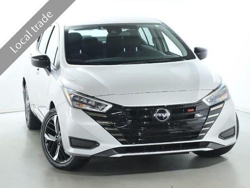 2023 Nissan Versa 1.6 SR