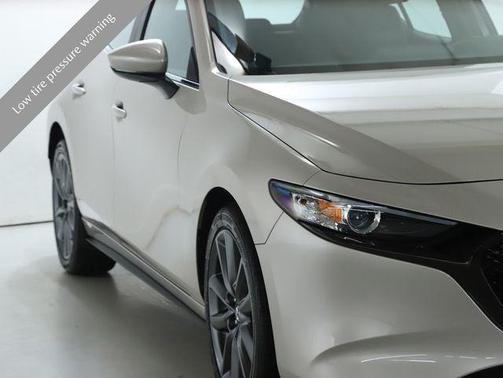 2024 Mazda Mazda3 FWD w/Preferred Package
