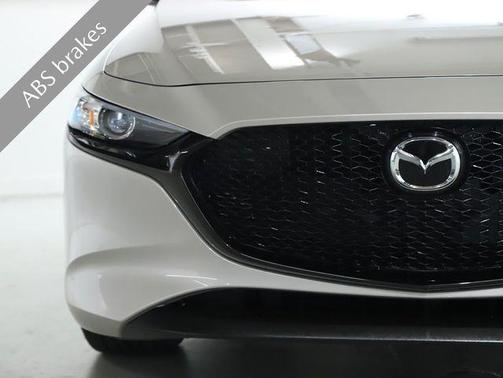 2024 Mazda Mazda3 FWD w/Preferred Package