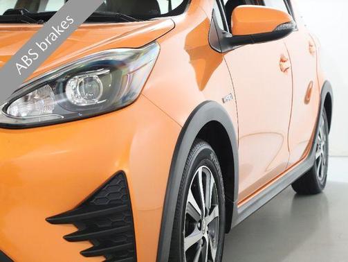 2018 Toyota Prius c Two