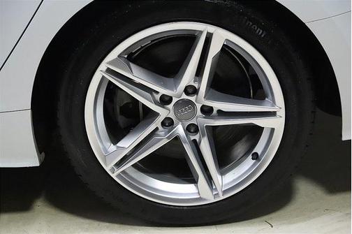 Photo 5 of 46 of 2021 Audi A5 2.0T Premium