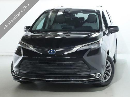 2024 Toyota Sienna XLE