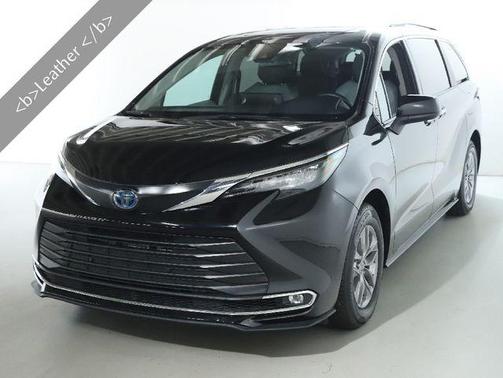 2024 Toyota Sienna XLE