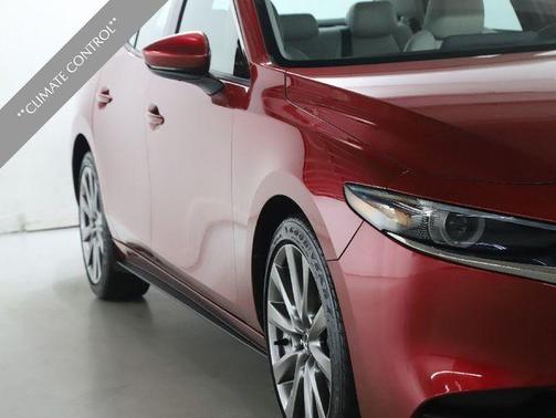 2022 Mazda Mazda3 AWD w/Premium Package