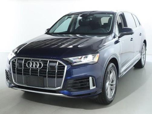 2022 Audi Q7 55 Premium Plus