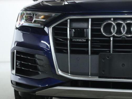 2022 Audi Q7 55 Premium Plus