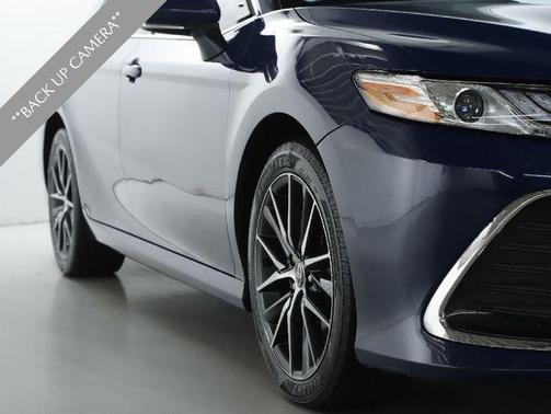 2024 Toyota Camry Hybrid XLE