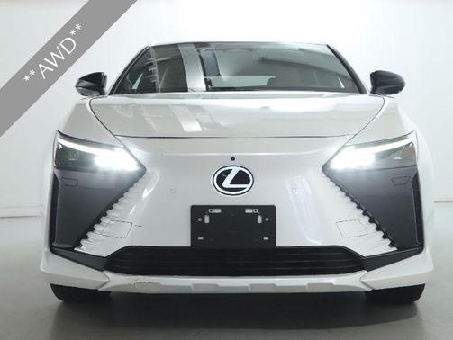 2023 Lexus RZ 450e 